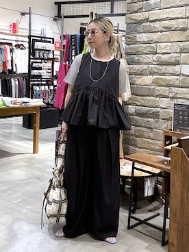 「niko and...（ニコアンド）のアイテム（その他パンツ）」を使った、yaritaさん（レディース・166cm）の夏コーディネート