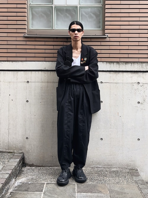 「M TO R（ムウトアール）のBALOON VOLUME PANTS（その他パンツ）」を使った、Takuya  Kobayashiさん（メンズ・176cm）の春コーディネート