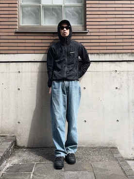 「Levi's（リーバイス）の《追加》別注【LEVI'S(R)】501(R) 90S SMU FULL：フルレングスデニム（デニムパンツ、ブルー系）」を使った、Takuya  Kobayashiさん（メンズ・176cm）の春コーディネート
