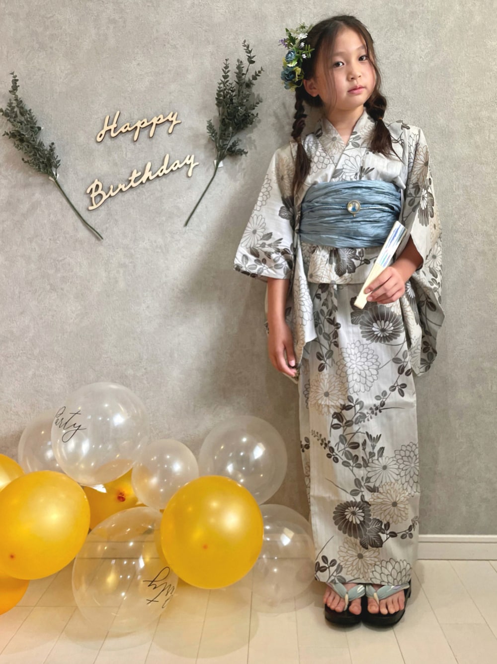 「おしゃれさんと繋がりたい、浴衣女子、浴衣、誕生日、ヘアアレンジ、お誕生日おめでとう！、キッズコーデ、夏コーデ、夏の和物語」｜「utataneのキッズ浴衣3点セット（浴衣、グレー系）」を使った、kii_memeさん（キッズ・130cm）の夏コーディネートの1枚目の写真