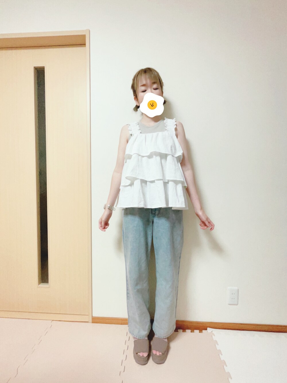 「しまむらのアイテム（デニムパンツ、ブルー系）」を使った、𝚖 𝚎 𝚛 𝚘 ⋈*｡ﾟさん（レディース・156cm）の夏コーディネートの1枚目の写真