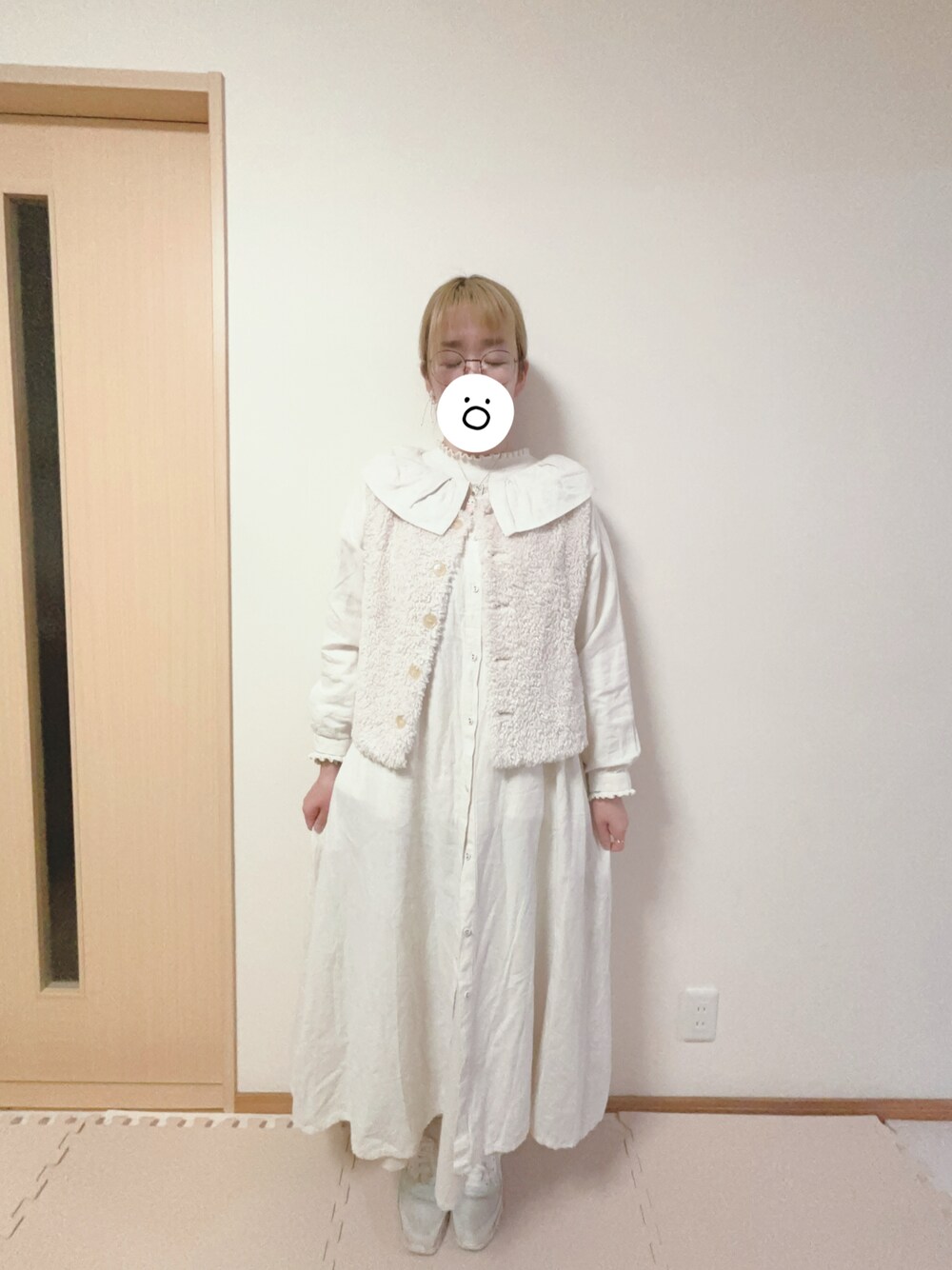 「Fillilのアイテム（ワンピース、ホワイト系）」を使った、𝚖 𝚎 𝚛 𝚘 ⋈*｡ﾟさん（レディース・156cm）の冬コーディネートの1枚目の写真