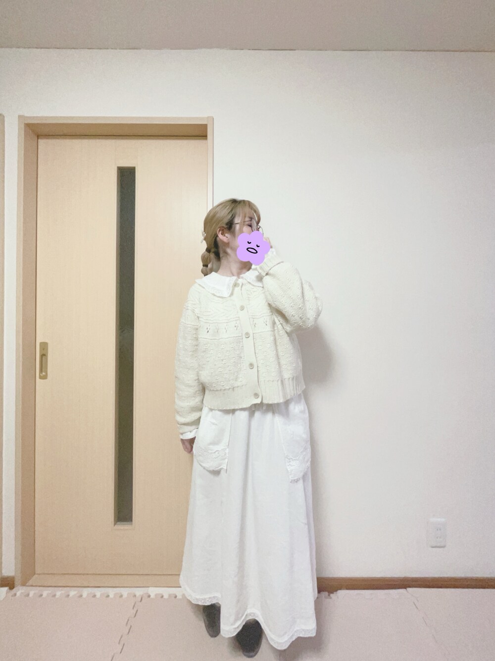 「Samansa Mos2の【Fluffy Wool Blend】求心柄切替カーディガン（カーディガン/ボレロ、ホワイト系）」を使った、𝚖 𝚎 𝚛 𝚘 ⋈*｡ﾟさん（レディース・156cm）の冬コーディネートの1枚目の写真
