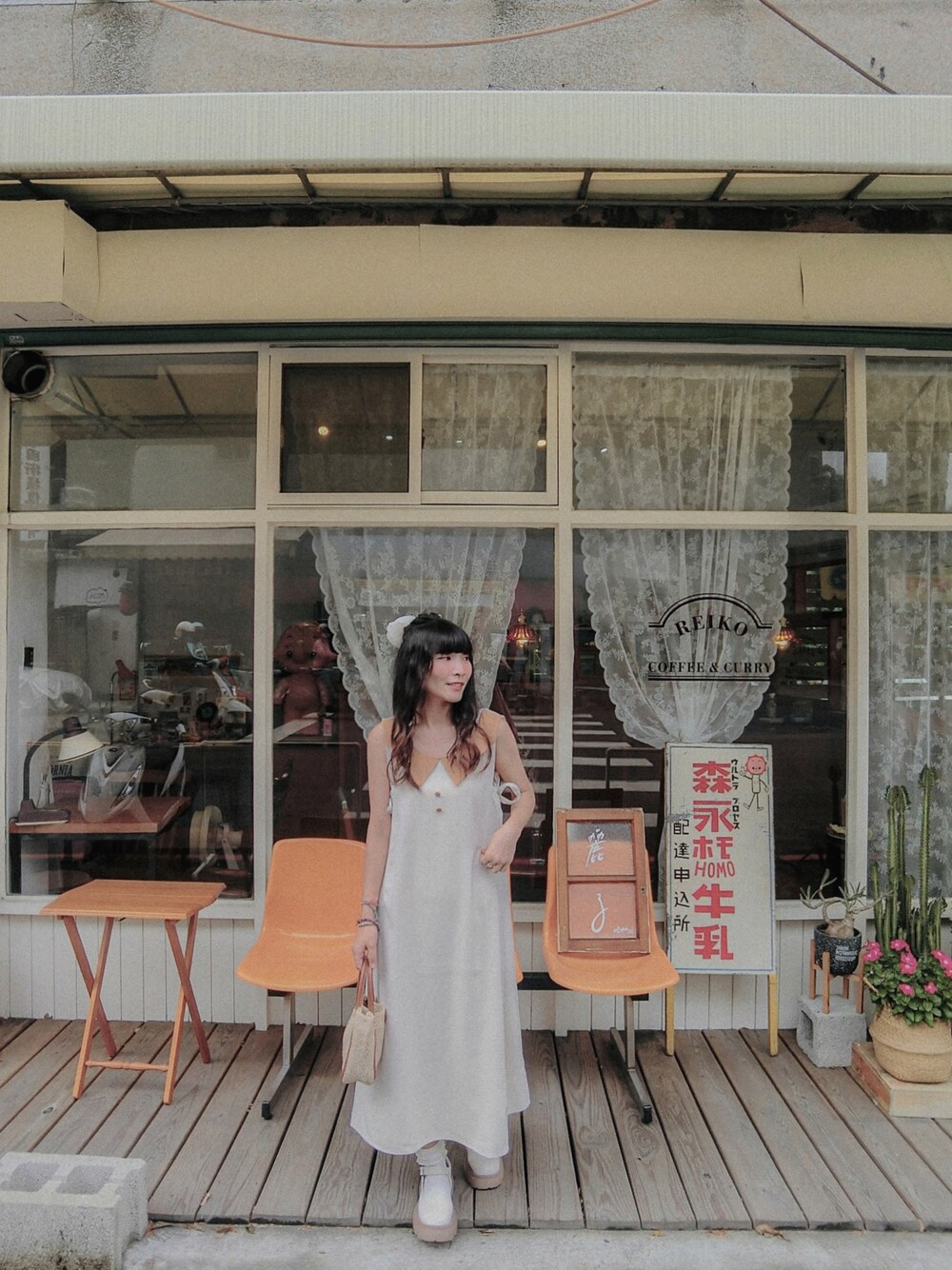 「秋のコーデ、秋色、ootd、咖啡廳」｜「mercci22のアイテム（ワンピース/ドレス、その他）」を使った、Krystalさん（レディース・160cm）の夏コーディネートの1枚目の写真
