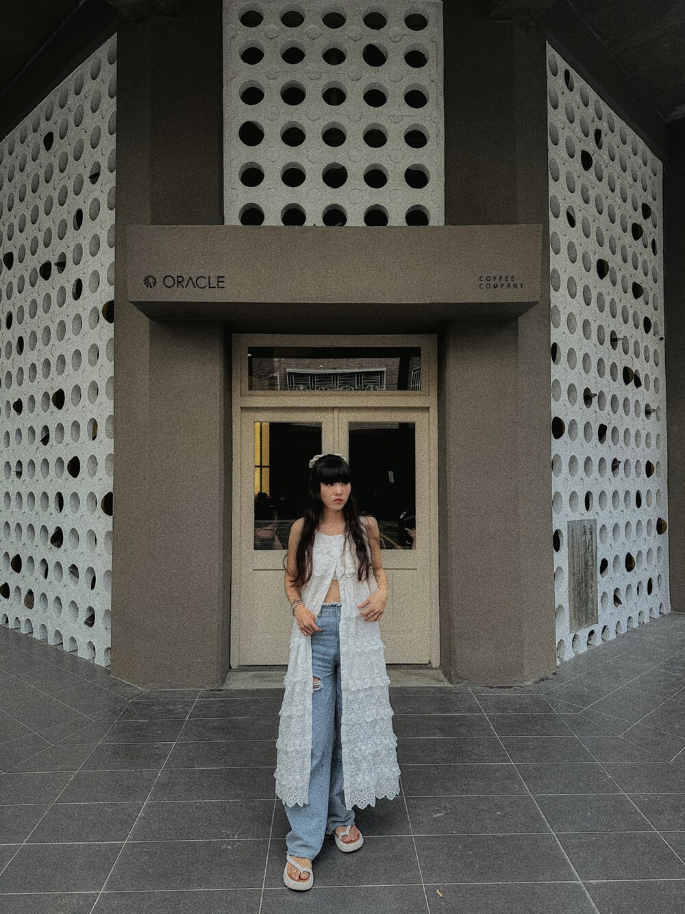 「夏服、休日コーデ、咖啡廳」｜「no brandのアイテム（パンツ、ブルー系）」を使った、Krystalさん（レディース・160cm）の夏コーディネートの1枚目の写真