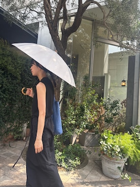 「アイテム（折りたたみ傘）」を使った、imさん（レディース・164cm）の夏コーディネート