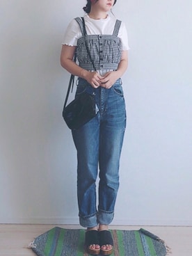 「ハイウエストストレートジーンズ」｜「アイテム（アクセサリー）」を使った、tomoさん（レディース・156cm）の夏コーディネート