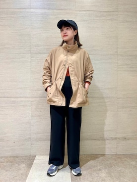 「アイテム（マウンテンパーカー）」を使った、後藤綾乃さん（レディース・165cm）の秋コーディネート