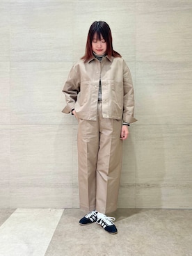 「アイテム（カバーオール）」を使った、後藤綾乃さん（レディース・165cm）の冬コーディネート