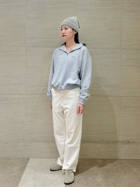 「アイテム（デニムパンツ、ベージュ系）」を使った、後藤綾乃さん（レディース・165cm）の秋コーディネート