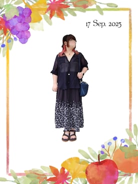 「アイテム（シュシュ）」を使った、みぃさん（レディース・157cm）の秋コーディネート