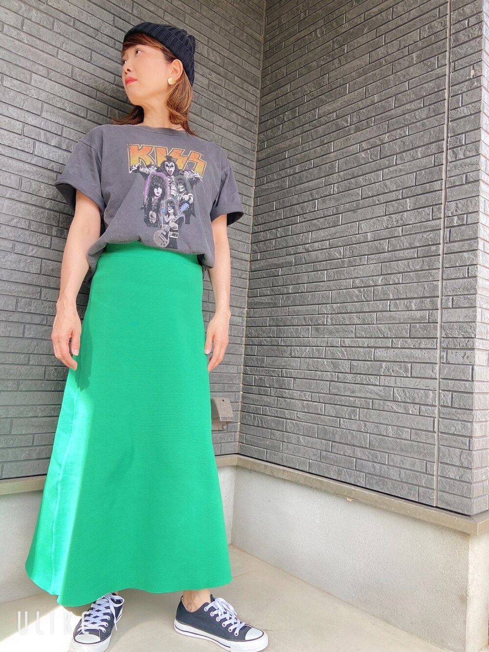 「cocaのアイテム（Tシャツ/カットソー、グレー系）」を使った、yuniconさん（レディース・163cm）の秋コーディネートの1枚目の写真