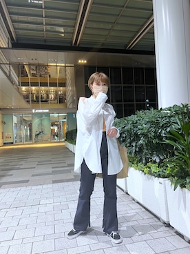 「mystic（ミスティック）のセンターステッチフレアデニム（デニムパンツ）」を使った、sanako_yoshidaさん（レディース・157cm）の春コーディネート