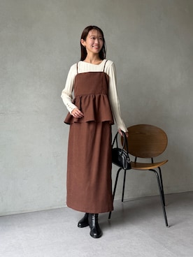 「アイテム（つなぎ/オールインワン）」を使った、いたみかなこさん（レディース・161cm）の秋コーディネート