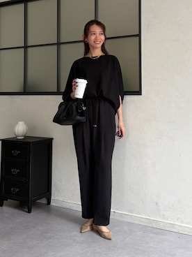 「Chez toi（シェトワ）のストレッチカルゼパンツ（その他パンツ、ブラック系）」を使った、いたみかなこさん（レディース・161cm）の夏コーディネート
