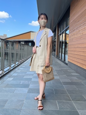 「Chez toi（シェトワ）のアイテム（かごバッグ）」を使った、いたみかなこさん（レディース・161cm）の夏コーディネート
