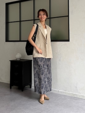 「Chez toi（シェトワ）のリネンライクジレ（ベスト、ベージュ系）」を使った、いたみかなこさん（レディース・161cm）の夏コーディネート
