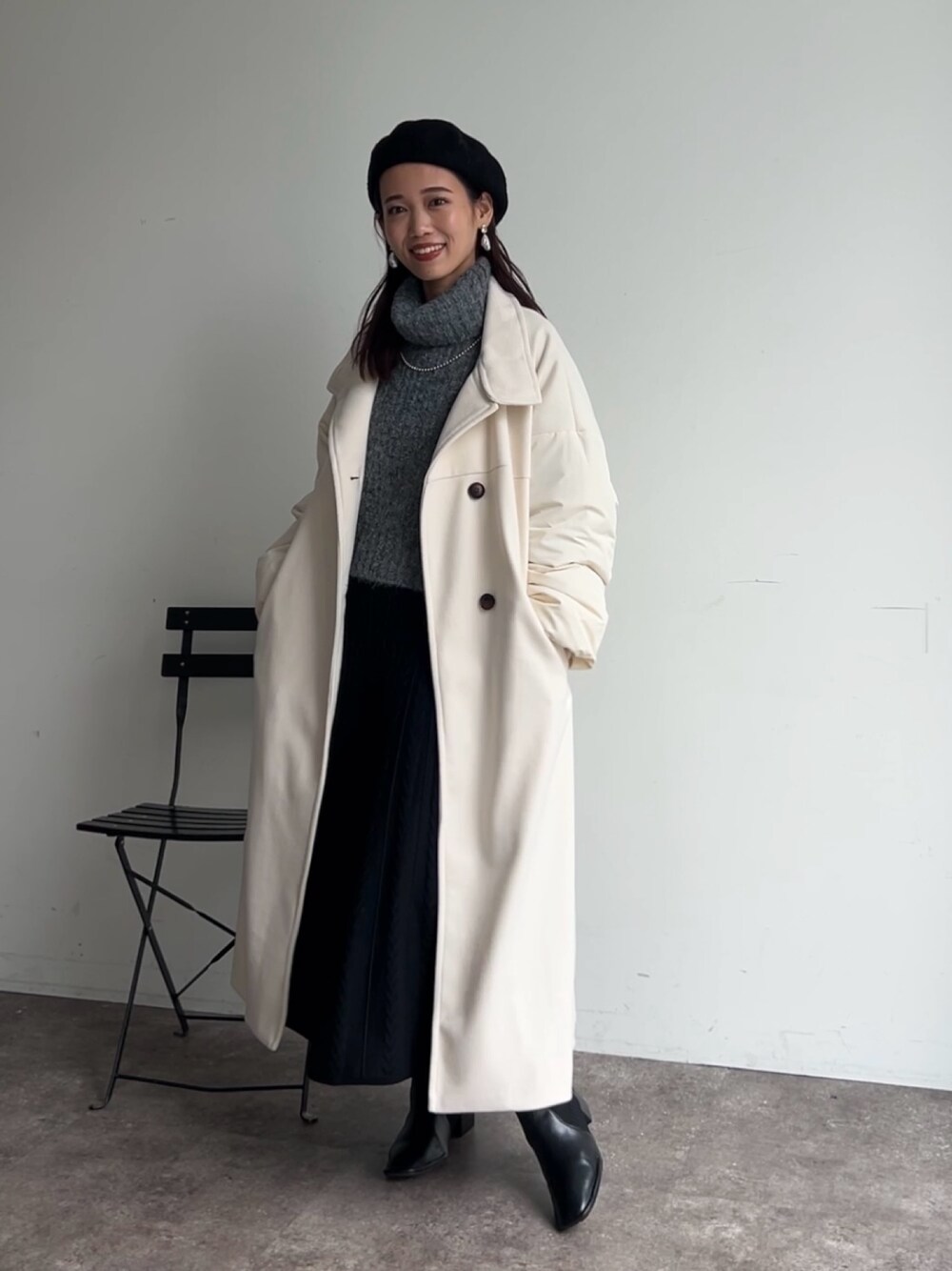 「ファッションを楽しもう」｜「Chez toiの袖ファイバーダウンスタンドネックコート（その他アウター、ホワイト系）」を使った、いたみかなこさん（レディース・161cm）の秋コーディネートの1枚目の写真