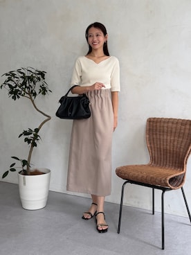 「Chez toi（シェトワ）の前後2WAY5分袖キーネックリブニット（ニット/セーター、ホワイト系）」を使った、いたみかなこさん（レディース・161cm）の夏コーディネート