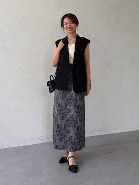 「Chez toi（シェトワ）のリネンライクジレ（ベスト、ブラック系）」を使った、いたみかなこさん（レディース・161cm）の夏コーディネート