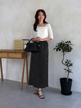 「Chez toi（シェトワ）のアシメスクエアーシアープルオーバー（Tシャツ/カットソー、ホワイト系）」を使った、いたみかなこさん（レディース・161cm）の夏コーディネート