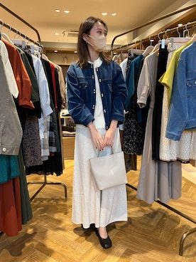 「Chez toi（シェトワ）のアイテム（デニムジャケット）」を使った、いたみかなこさん（レディース・161cm）の夏コーディネート