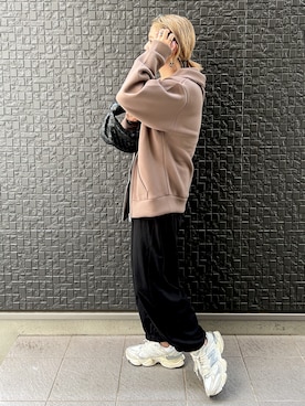 「classicalelf（クラシカルエルフ）のアイテム（パーカー）」を使った、natsupooさん（レディース・167cm）の秋コーディネート