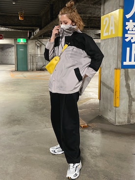 「アイテム（ナイロンジャケット、パープル系）」を使った、natsupooさん（レディース・167cm）の春コーディネート