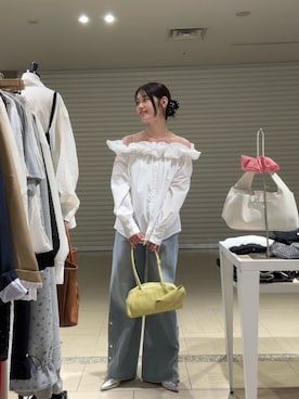 「mystic（ミスティック）のコットンキャンディブラウス（シャツ/ブラウス、ホワイト系）」を使った、kusuda yoshikoさん（レディース・163cm）の春コーディネート