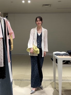 「アイテム（セットアップ）」を使った、kusuda yoshikoさん（レディース・163cm）の春コーディネート