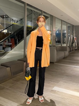 「mystic（ミスティック）のセンターステッチフレアデニム（デニムパンツ）」を使った、kusuda yoshikoさん（レディース・163cm）の春コーディネート