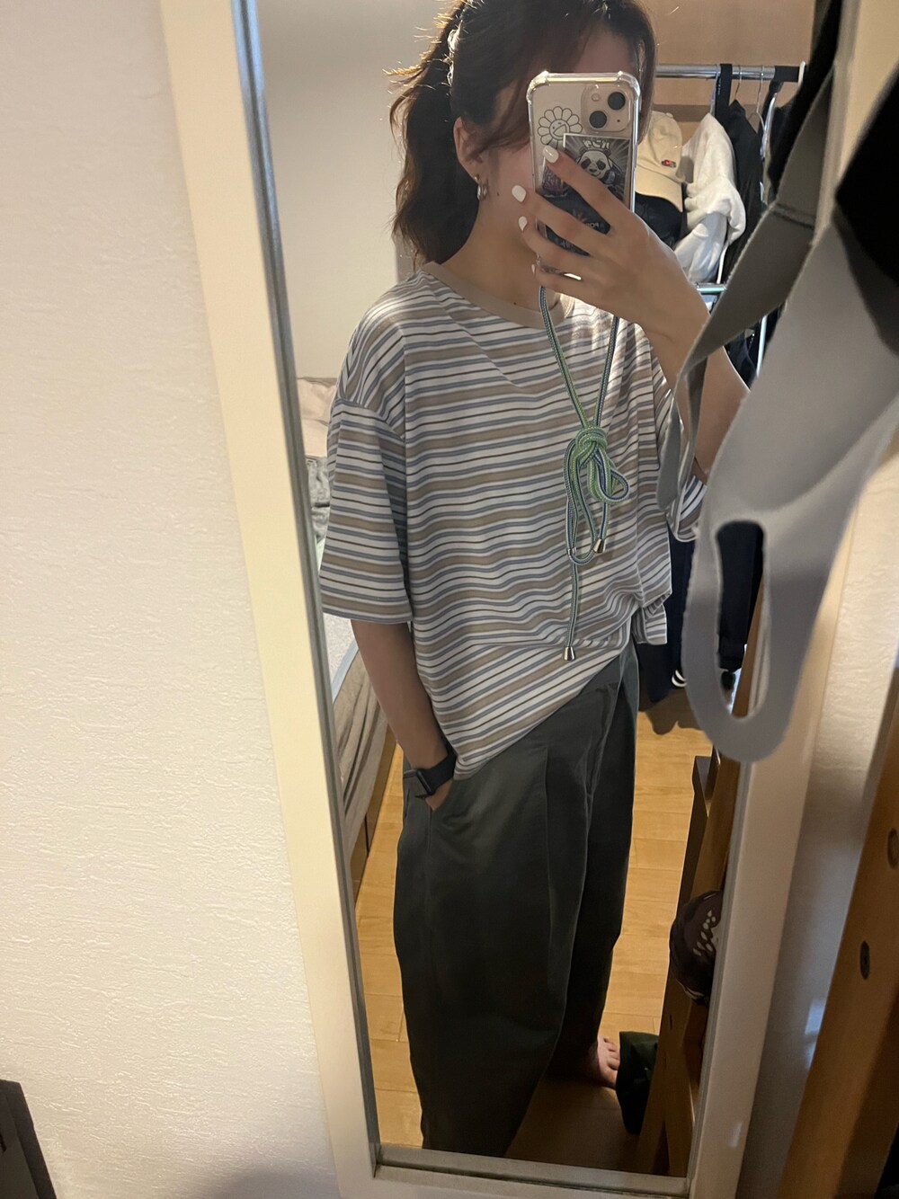 「デニムっていいよね、大人カジュアル、シンプル、オトナ女子、おしゃれさんと繋がりたい、ootd、プチプラ、低身長コーデ、メンズライク」｜「GUのアイテム（Tシャツ/カットソー、ブルー系）」を使った、らいだーさん（レディース・156cm）の夏コーディネートの1枚目の写真