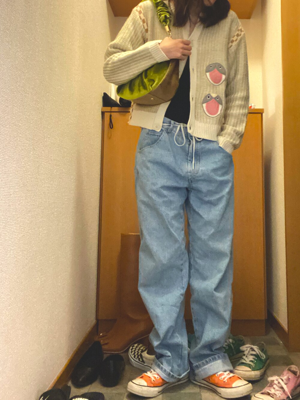 「秋服、ラクチンコーデ、大人カジュアル、wearhalloween2021、メンズライク、カジュアル、古着MIX、低身長、ootd」｜「Gosha RubchinskiyのGosha Rubchinskiy - ストレートジーンズ - men - コットン - L（デニムパンツ、ブルー系）」を使った、らいだーさん（レディース・156cm）の秋コーディネートの1枚目の写真