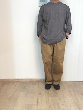 「Graphpaper（グラフペーパー）のアイテム（チノパンツ）」を使った、ucciさん（メンズ・167cm）の秋コーディネート