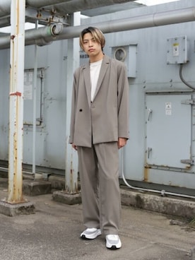 「アイテム（セットアップ）」を使った、平本尚吾さん（メンズ・168cm）の秋コーディネート