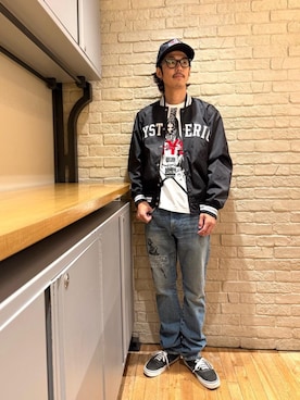 「アイテム（スタジャン）」を使った、森 拓巳さん（メンズ・175cm）の夏コーディネート