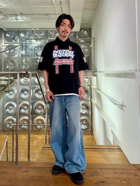 「HYSTERIC GLAMOUR（ヒステリックグラマー）のHG PIT CREW シャツ（ポロシャツ、ブラック系）」を使った、森 拓巳さん（メンズ・176cm）の春コーディネート