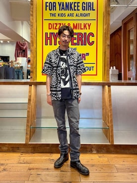 「HYSTERIC GLAMOUR（ヒステリックグラマー）のDENNIS MORRIS/SID STOCKHOLM 1977 Tシャツ（Tシャツ/カットソー、ブラック系）」を使った、森 拓巳さん（メンズ・176cm）の夏コーディネート