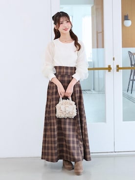 「MAJESTIC LEGON（マジェスティックレゴン）のアイテム」を使った、𝑬𝒓𝒊𝒓𝒊𝒏さん（レディース・153cm）の秋コーディネート