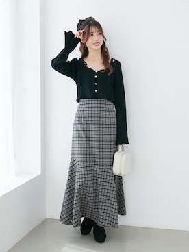 「MAJESTIC LEGON（マジェスティックレゴン）のアイテム」を使った、𝑬𝒓𝒊𝒓𝒊𝒏さん（レディース・153cm）の秋コーディネート
