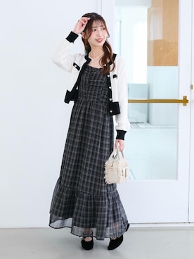 「MAJESTIC LEGON（マジェスティックレゴン）のアイテム」を使った、𝑬𝒓𝒊𝒓𝒊𝒏さん（レディース・153cm）の秋コーディネート