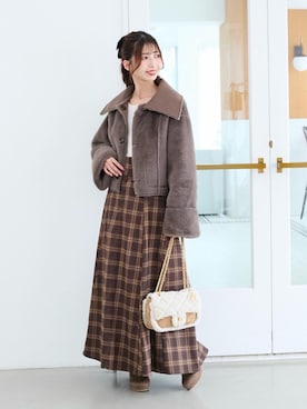 「MAJESTIC LEGON（マジェスティックレゴン）のアイテム」を使った、𝑬𝒓𝒊𝒓𝒊𝒏さん（レディース・153cm）の秋コーディネート