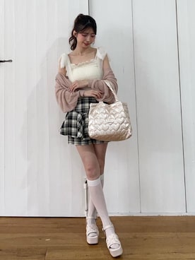 「スカパン」｜𝑬𝒓𝒊𝒓𝒊𝒏さん（レディース・153cm）の春コーディネート