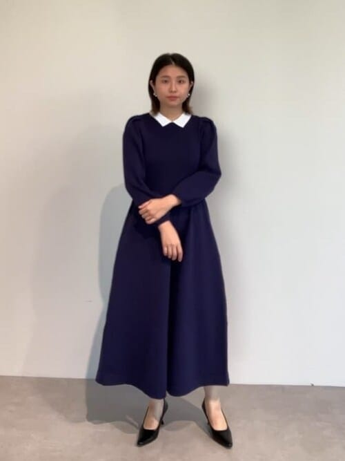 Manna ネイビー ボタン付きパフスリーブワンピース 1070047_18672981_k3.jpg