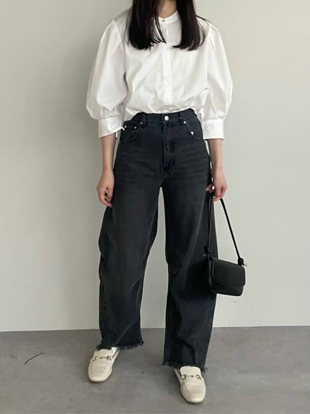 ﾊﾞﾝﾄﾞｶﾗｰﾊﾟﾌｽﾘｰﾌﾞﾌﾞﾗｳｽを使ったショップスタッフの人気ファッション 