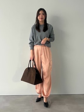 「サテンパンツ」｜「アイテム（ピンク系）」を使った、ur'sさん（レディース・168cm）の冬コーディネート