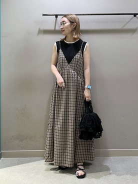 「LOWRYS FARM（ローリーズファーム）のチェックキャミワンピース 668482（ワンピース、ブラウン系）」を使った、もっちさん（レディース・158cm）の夏コーディネート