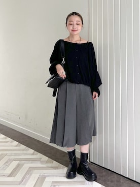 「LOWRYS FARM（ローリーズファーム）のＴＲプリーツハーフパンツ 782957（スラックス、グレー系）」を使った、もっちさん（レディース・158cm）の秋コーディネート