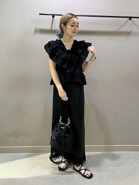 「LOWRYS FARM（ローリーズファーム）のストレッチサテンレーススカート 680567（スカート、ブラック系）」を使った、もっちさん（レディース・158cm）の夏コーディネート