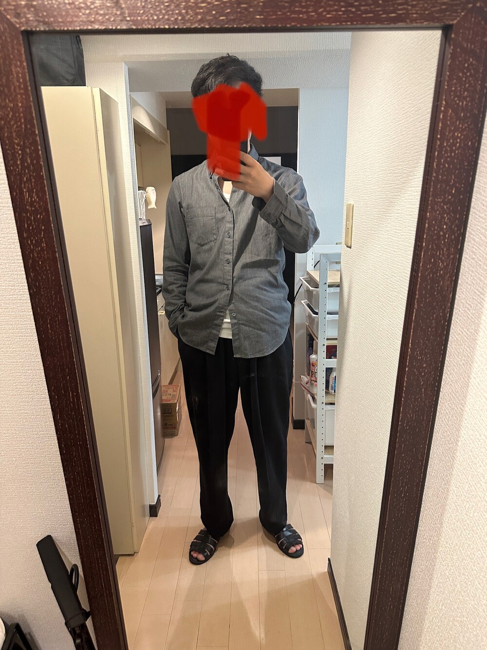 「GUグルカサンダル2017」｜「UNIQLOのアイテム（スウェットパンツ、ブラック系）」を使った、yunyun_jpさん（メンズ・178cm）の春コーディネートの1枚目の写真